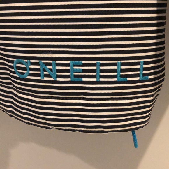 O’Neill Ski/Snowboard Jacket - Picture 6 of 8